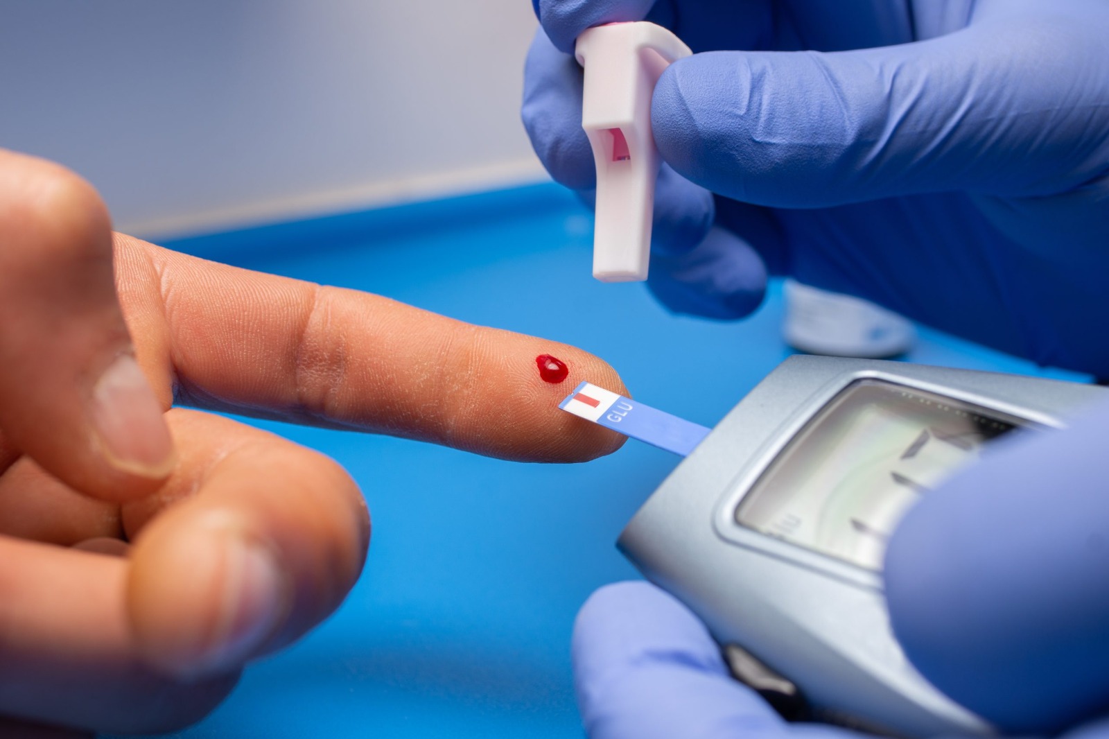 Projeto 'Educar para Salvar' capacita profissionais em diabetes no AM