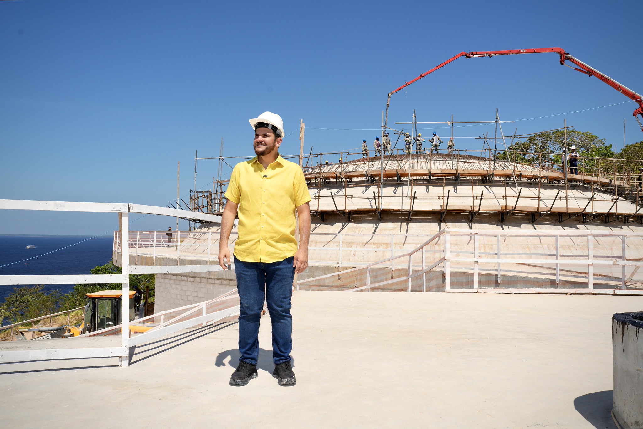 Renato Junior vistoria obras do Parque Encontro das Águas Rosa Almeida e destaca potencial turístico do espaço na zona Leste de Manaus.