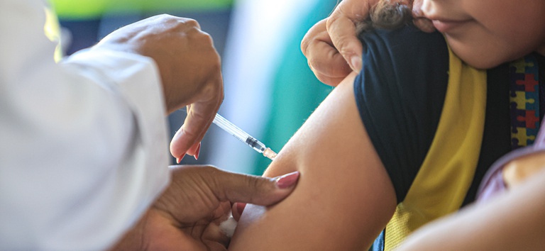 Prefeitura de Manaus convoca crianças e adolescentes para o ‘Dia D’ da Multivacinação neste sábado