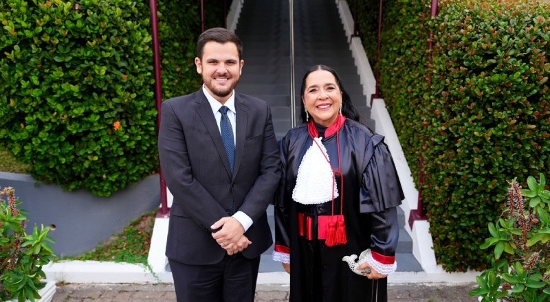 Prefeito Renato Junior prestigia recondução da procuradora-geral Leda Mara ao comando do MP-AM e destaca importância do diálogo entre os poderes