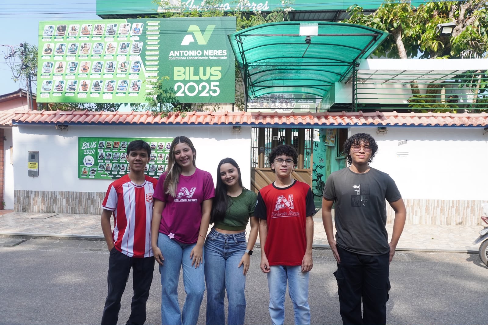 Estudantes de Parintins recorrem à Justiça após mudança nas regras do SIS da UEA