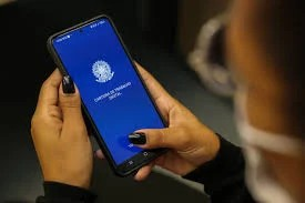 Brasil bate recorde com 103 milhões de pessoas ocupadas; mulheres puxam avanço desde 2012