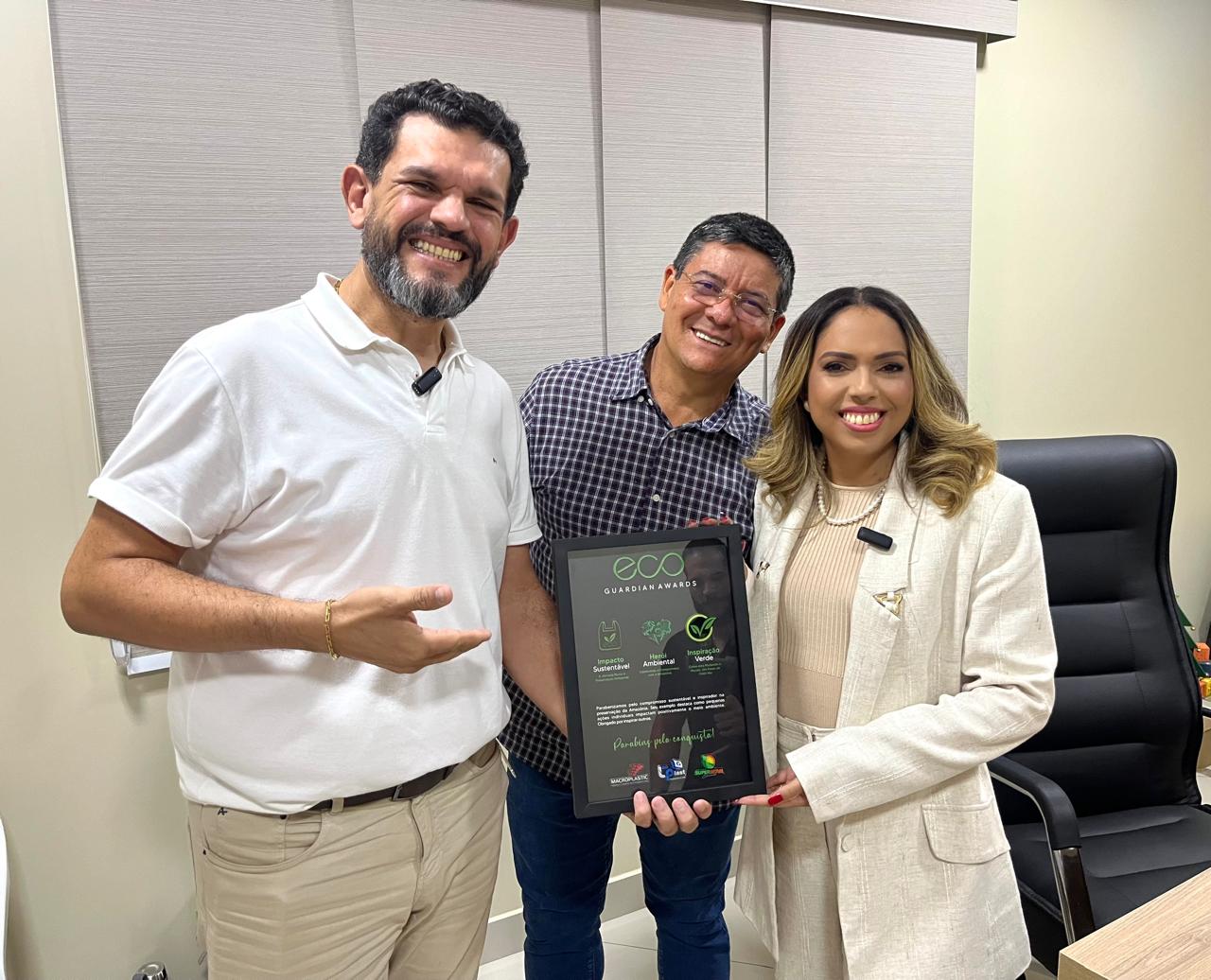 Rede de Supermercados amazonense recebe certificaÃ§Ã£o verde pela utilizaÃ§Ã£o de sacolas oxi-biodegradÃ¡veis