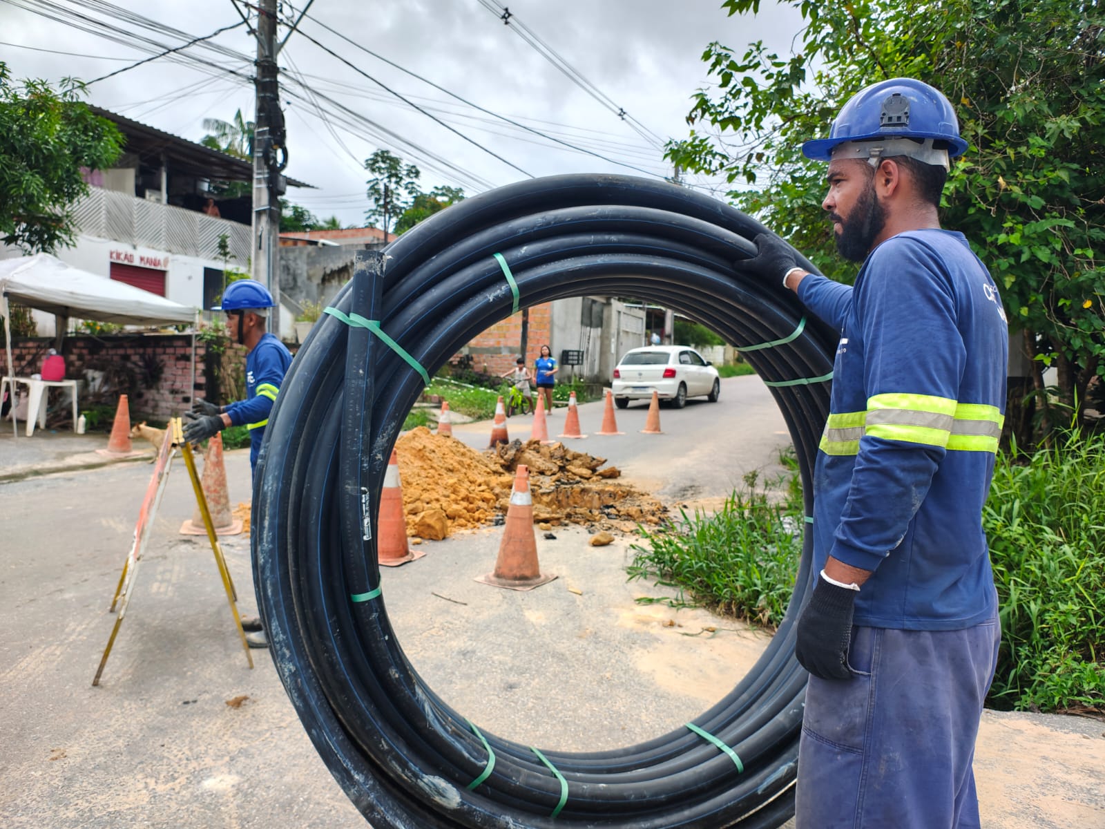Vai ter água nas torneiras, no chuveiro na comunidade Lago Azul