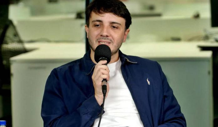 Renan Santos quebra mistério e revela quem apoiará no 2º turno das eleições 2026