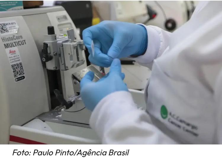Brasil pode registrar 781 mil novos casos de câncer por ano até 2028, aponta Inca