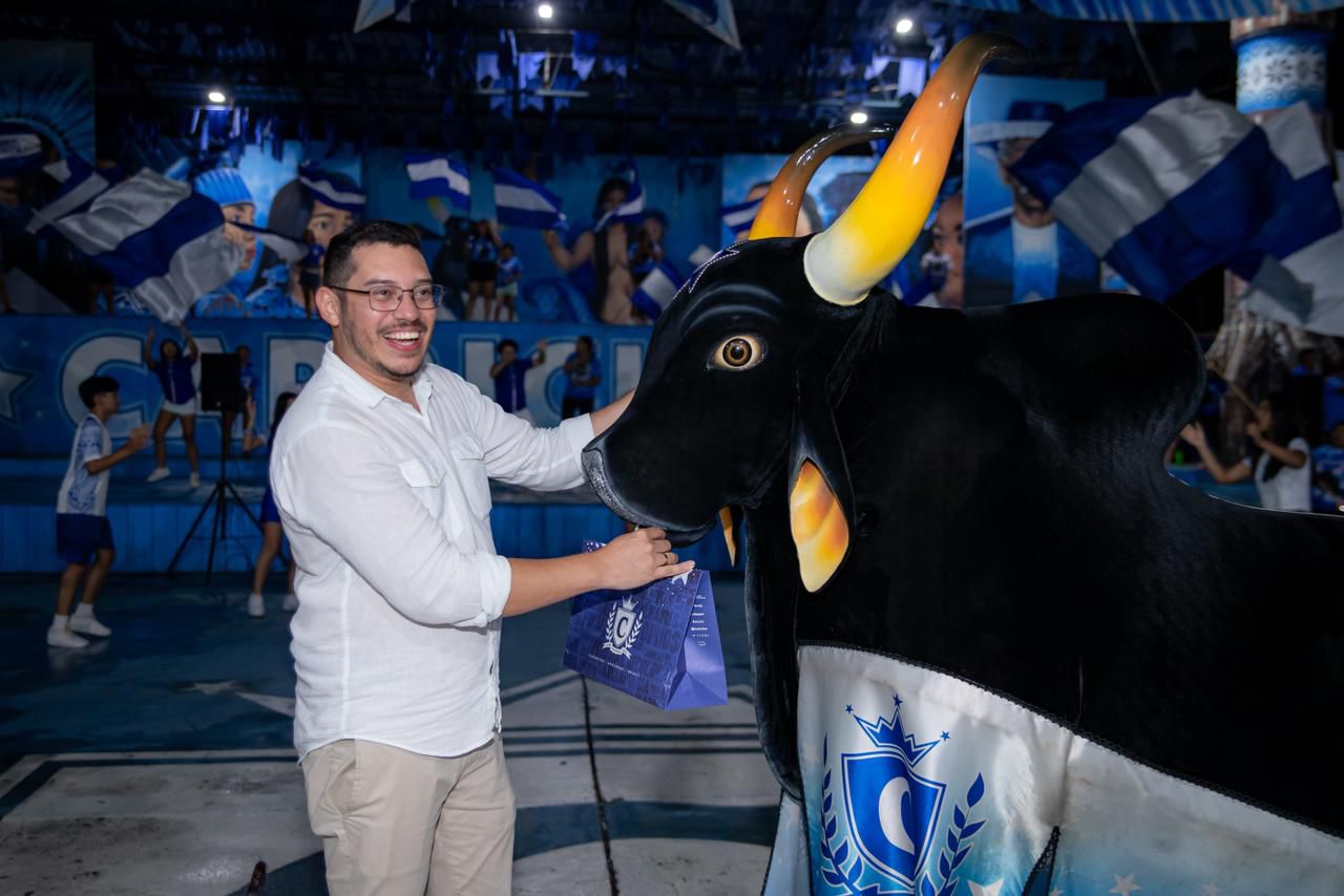 Representante do Ministério da Cultura reconhece Parintins como a capital brasileira da cultura, em vista ao Boi Caprichoso