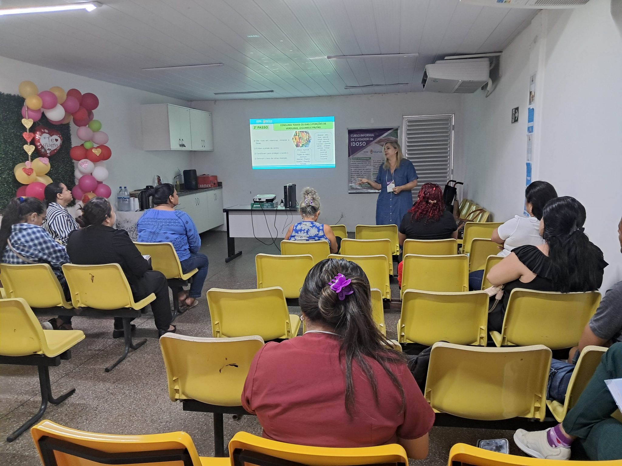 Alimentação saudável e qualidade de vida são temas de curso para cuidadores de idosos