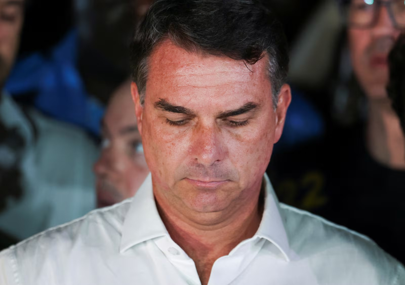 PF aciona polícia argentina após suposta fuga de Flávio com destino aos EUA