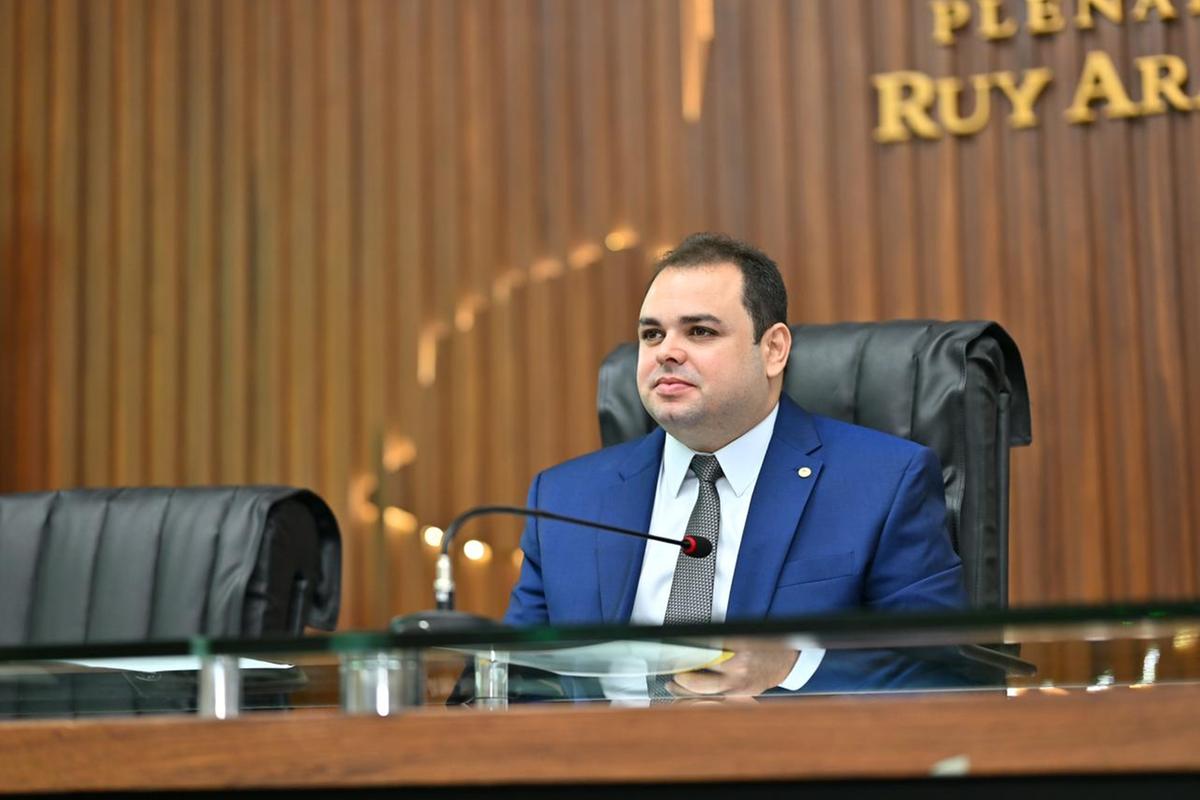 ALEAM convoca deputados para posse de Roberto Cidade