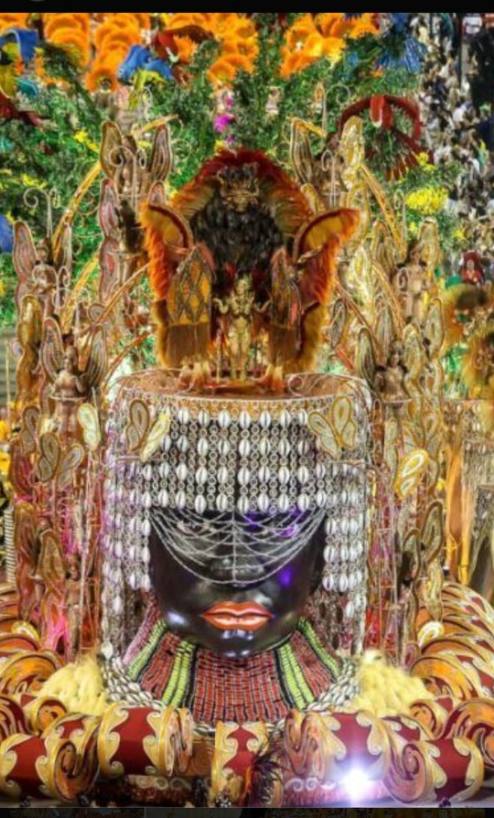 Mocidade Alegre é campeã do Carnaval de São Paulo com enredo sobre negritude