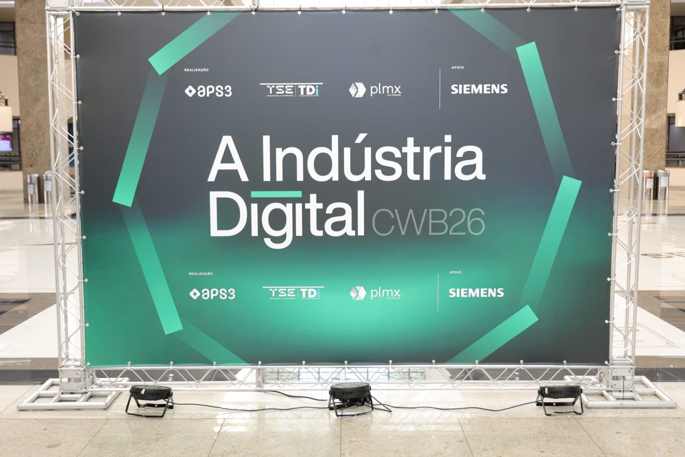 Curitiba recebe evento sobre transformação digital na indústria e Manaus já está na rota para o encontro