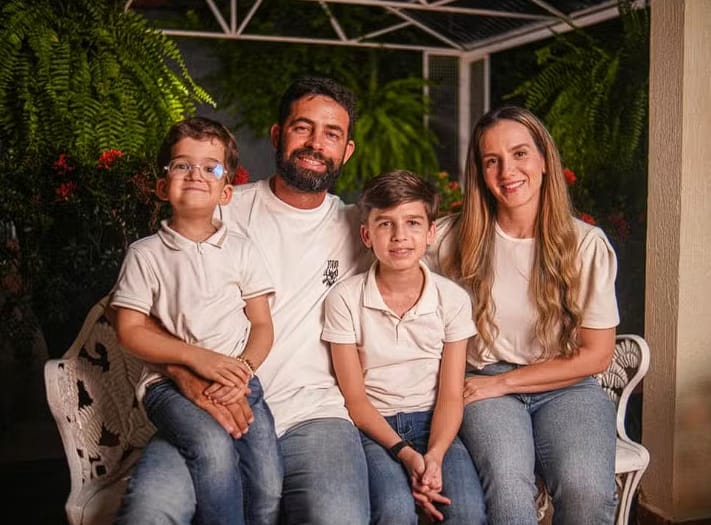 Doença rara em irmãos do Norte mobiliza solidariedade em busca de participação de estudo clinico nos Estados Unidos