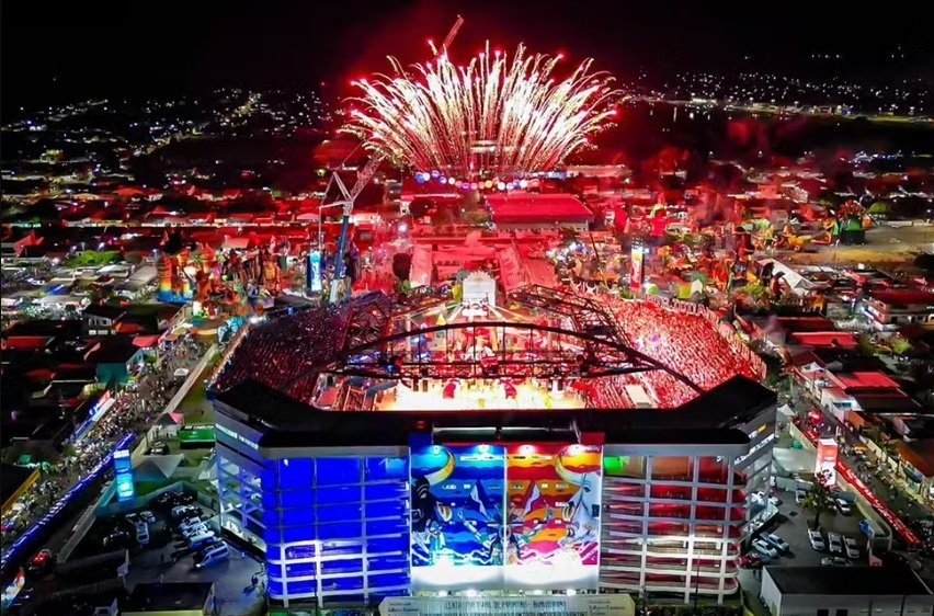 Comissão de jurados chega em Parintins na quarta-feira com agenda pré-festival lotada