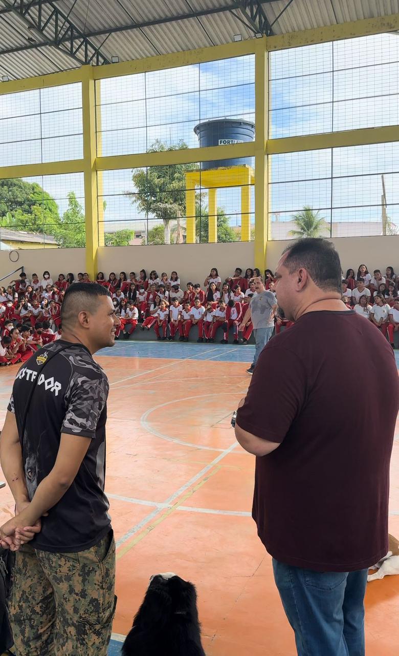 PrÃ³-Vida: PC-AM promove palestras sobre o combate Ã s drogas em escolas em Parintins e NhamundÃ¡