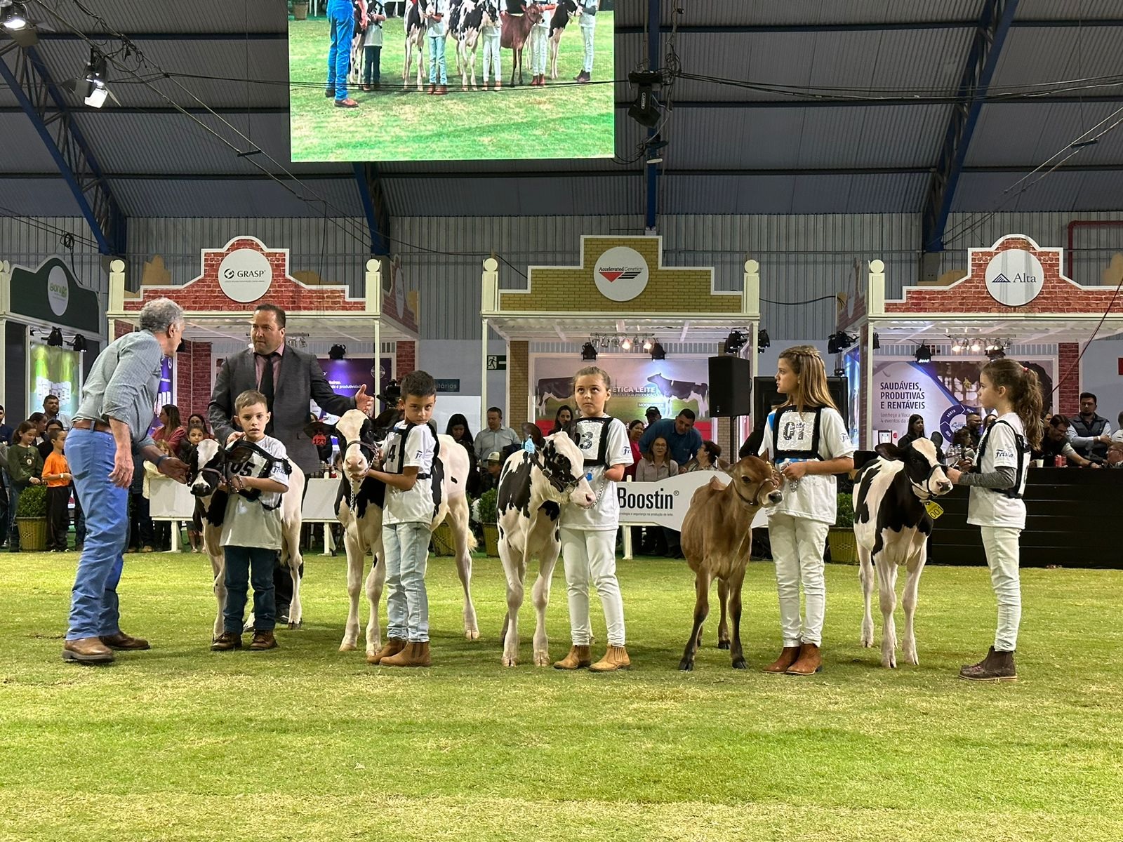 Trouw Nutrition destaca soluÃ§Ãµes em nutriÃ§Ã£o e apoia Clube de Bezerras na ExpofrÃ­sia