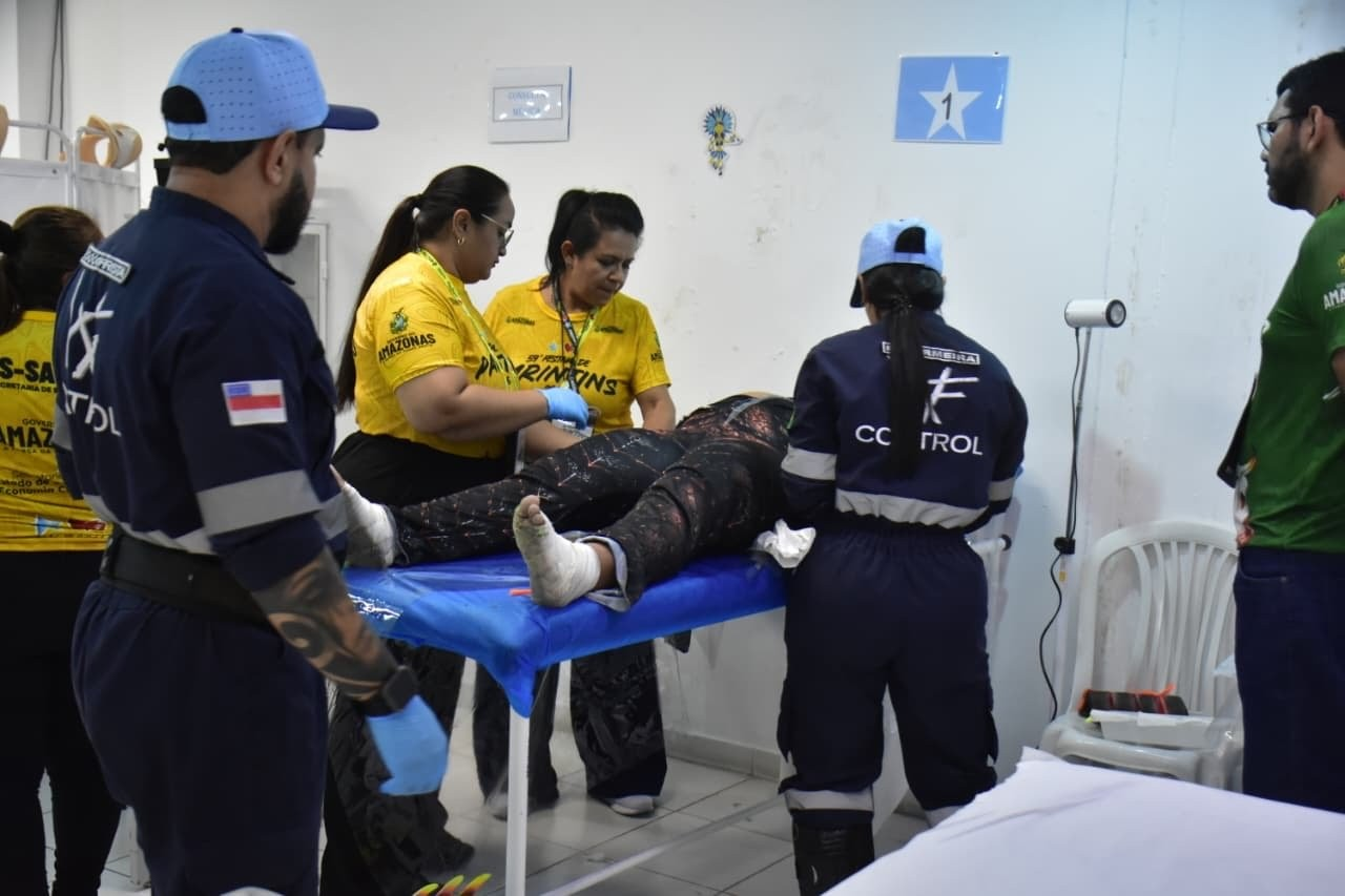 Quase 3 mil pessoas buscam atendimento no Festival de Parintins; maioria por calor e exaustão
