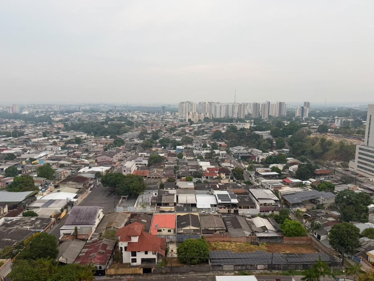 Fumaça deixa o ar com qualidade péssima em Manaus pela primeira vez no ano