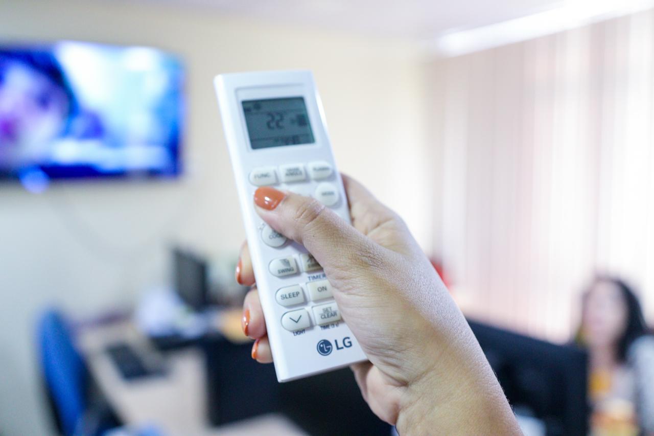 Defensoria disponibiliza canal para receber relatos sobre aumento nas contas de energia no Amazonas