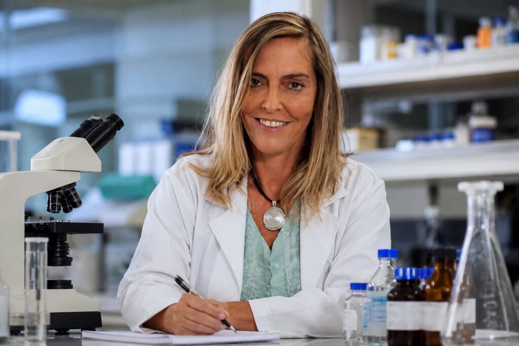 Tatiana Sampaio defende acesso público à polilaminina e descarta lucro com descoberta