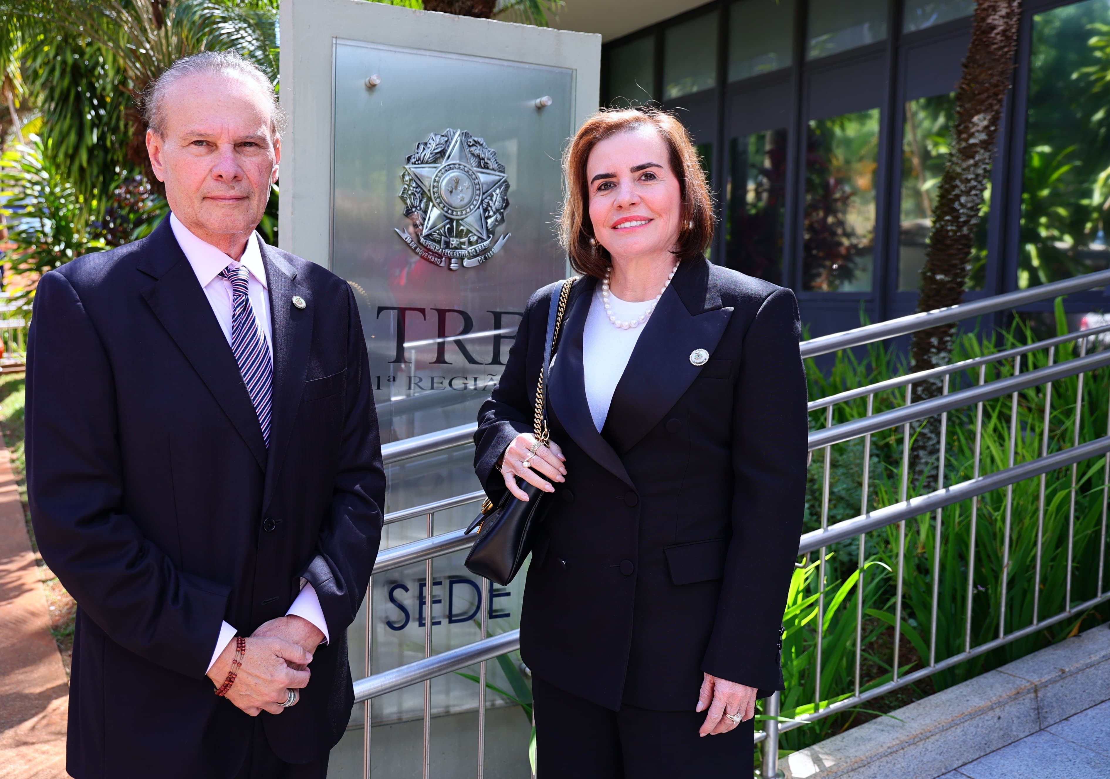 Presidente do TCE-AM prestigia posse da nova mesa diretora do TRF-1