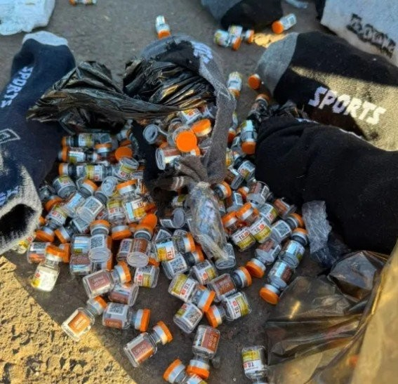 Casal é preso com 1.200 ampolas de tirzepatida escondidas no estepe de carro no Paraná