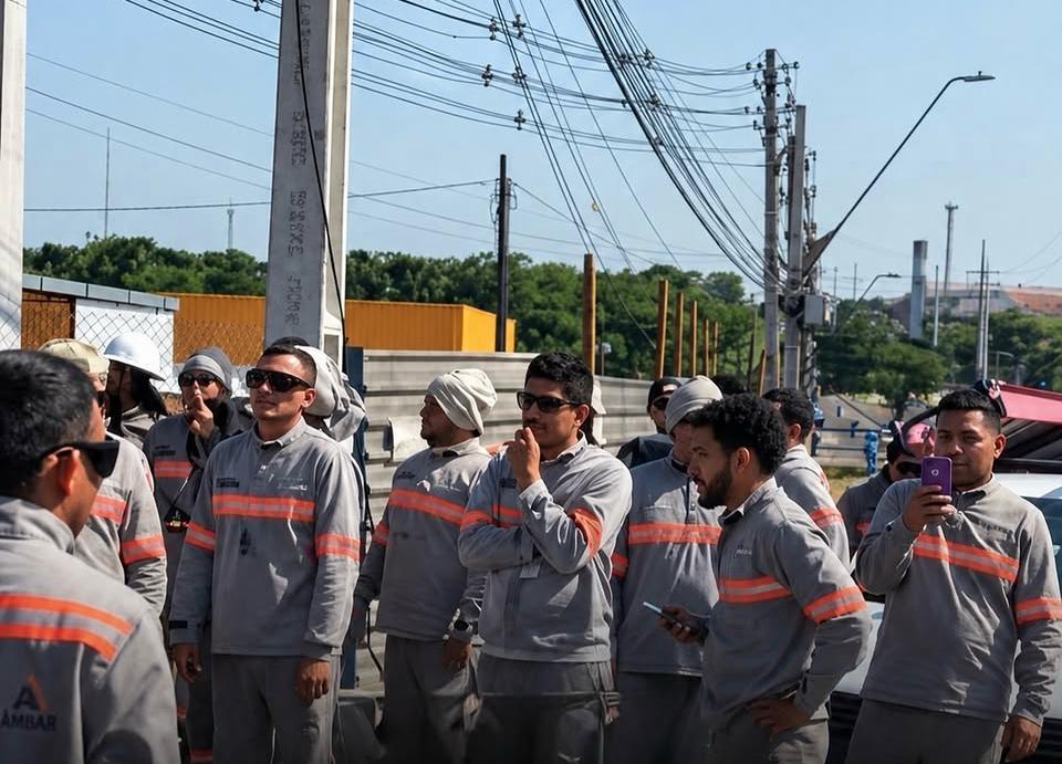Eletricistas terceirizados da Âmbar Energia paralisam atividades em Manaus