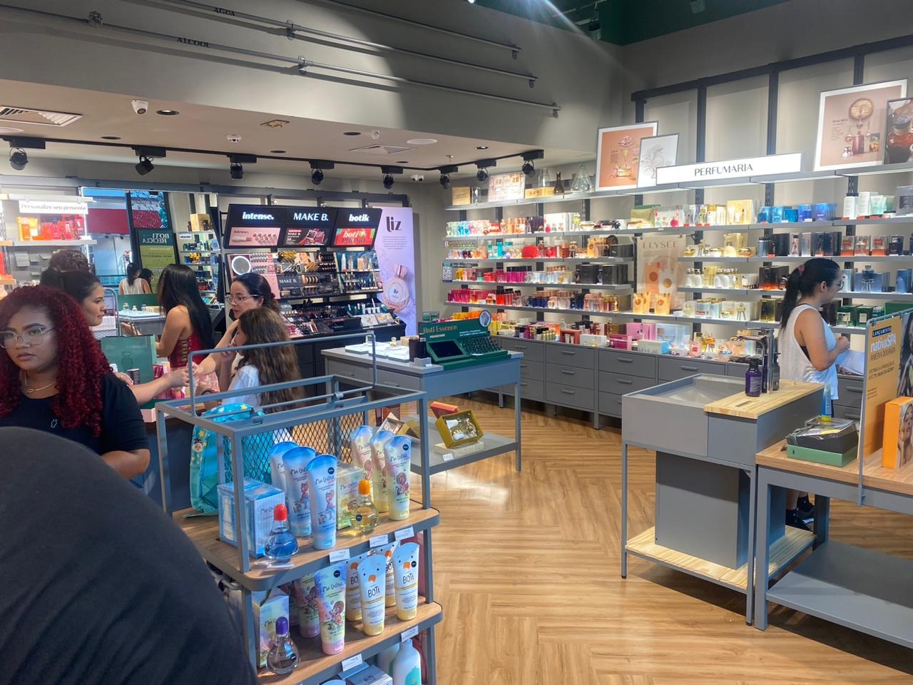 Dia das Mães deve movimentar mais de R$ 14 bilhões e experiência de grandes empresários inspira pequenos negócios