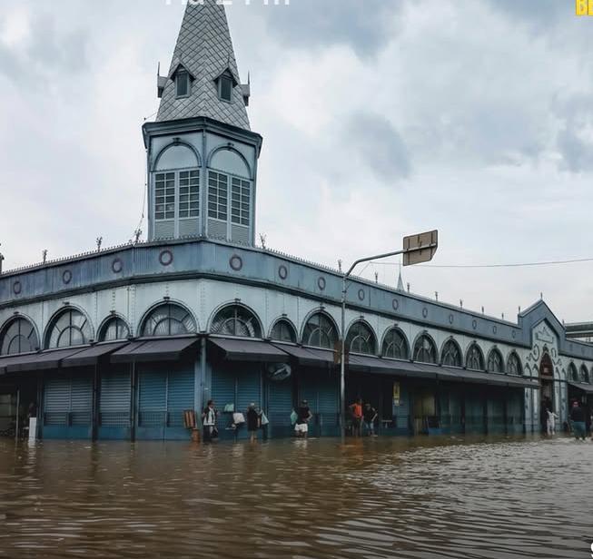 Maré alta provoca alagamentos e prejuízos em áreas comerciais de Belém