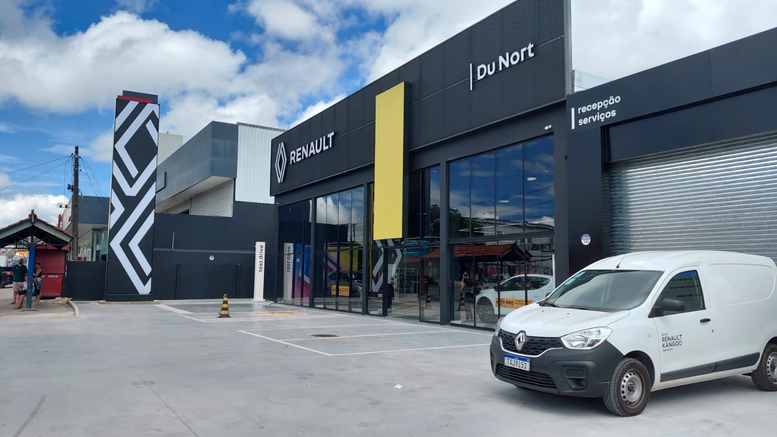 Du Nort Renault abre nova loja em Manaus