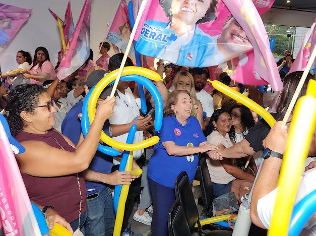 Mais de 2 mil vozes por uma mesma pauta: encontro com Therezinha Ruiz coloca a Educação no centro das eleições 2026
