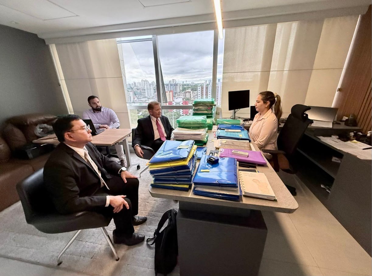 Corregedor afasta nomeada que demitiu toda a equipe do 6º Cartório de Imóveis de Manaus