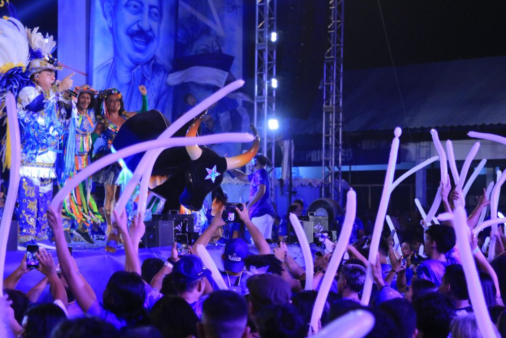 Ingressos  venda para a festa de 112 anos do Boi Caprichoso