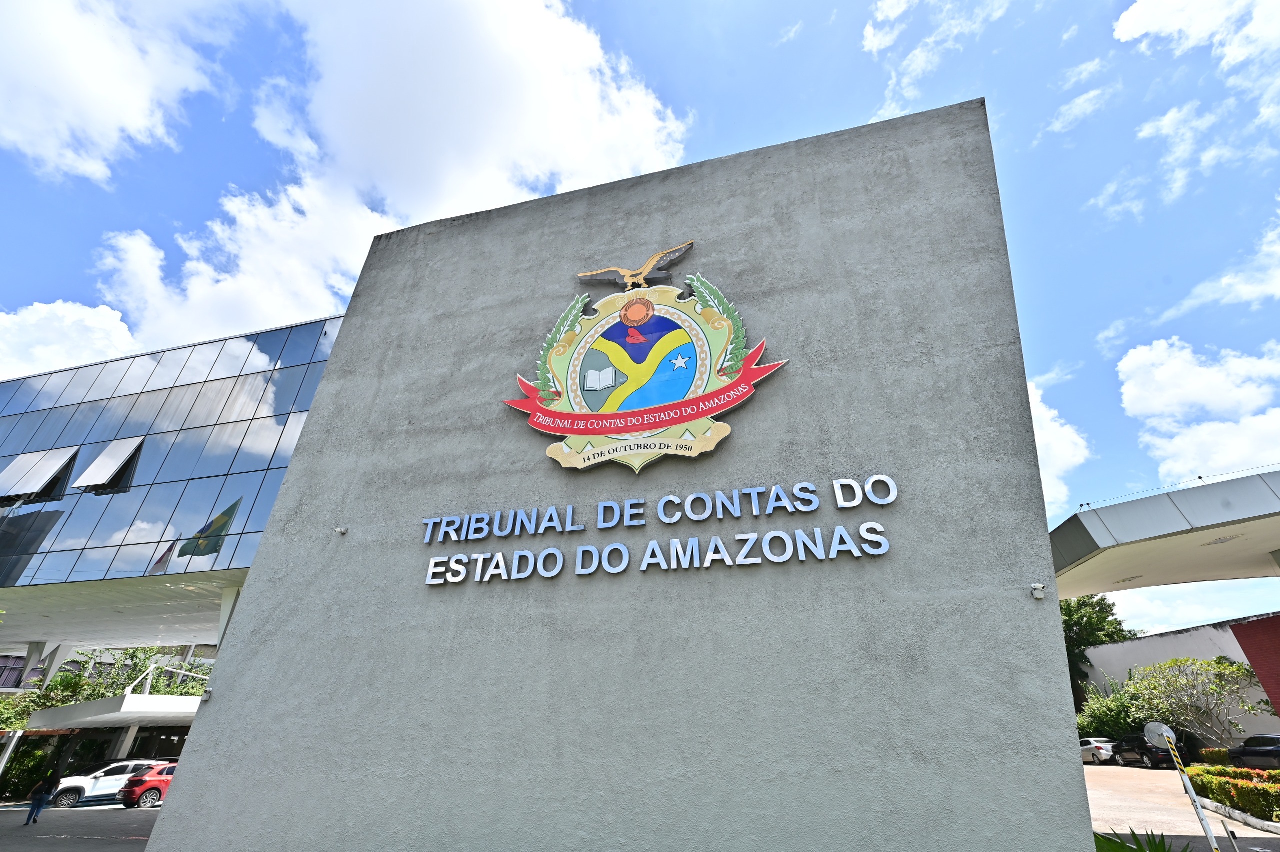 TCE-AM terá 71 processos em julgamento na sessão de segunda-feira
