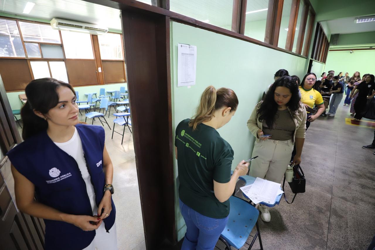 Em Manaus, mais de 300 candidatos participam de prova para seleção de estágio da Defensoria do Amazonas