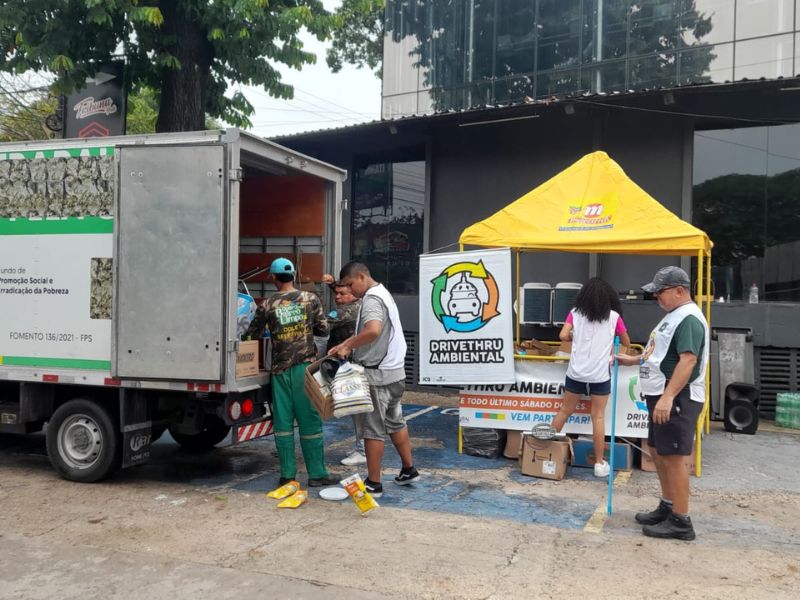 Feira Norte do Estudante coleta 37 kg de recicláveis e contribui para geração de renda de catadores