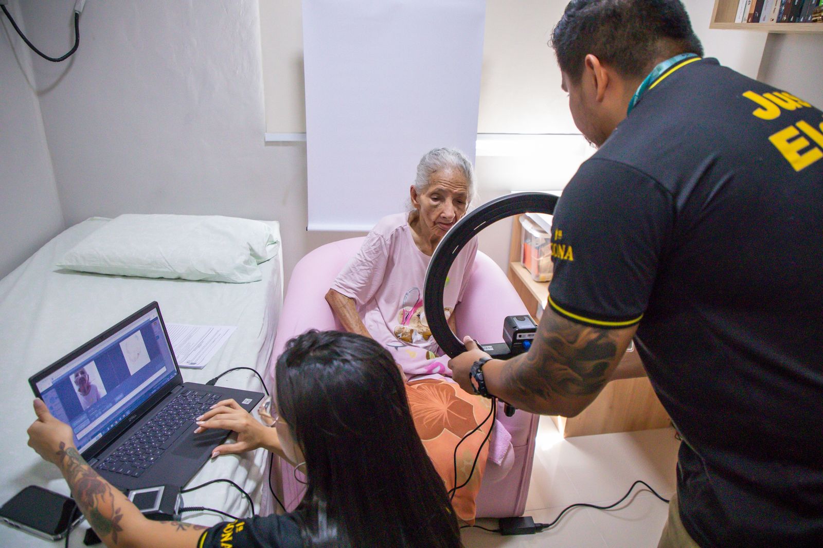 TRE-AM garante atendimento domiciliar para eleitores em Manaus