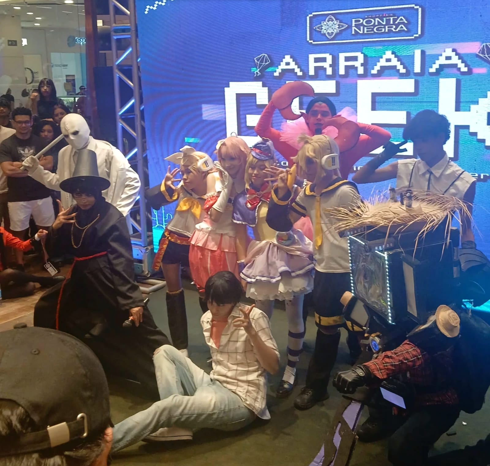 Arraiá Geek 2026 mistura cultura pop e tradição junina em programação gratuita no Shopping Ponta Negra