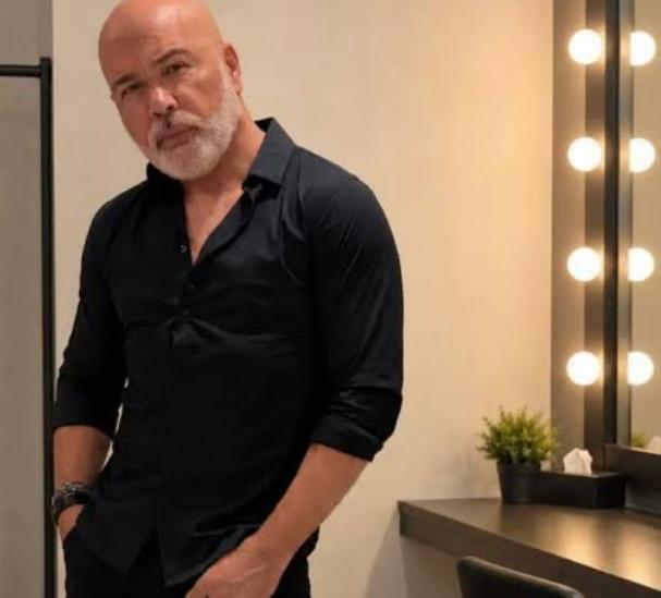 Cantor Rick, da dupla com Renner, morre aos 59 anos após acidente de helicóptero em SC