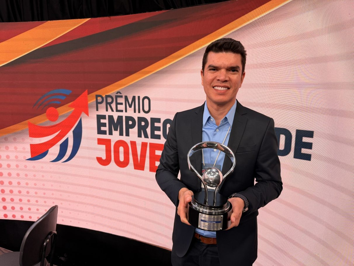 Prefeitura de Manaus vence prêmio nacional do CIEE e Rede Bandeirantes e se destaca na região Norte em empregabilidade para juventude Por Prefeitura de Manaus