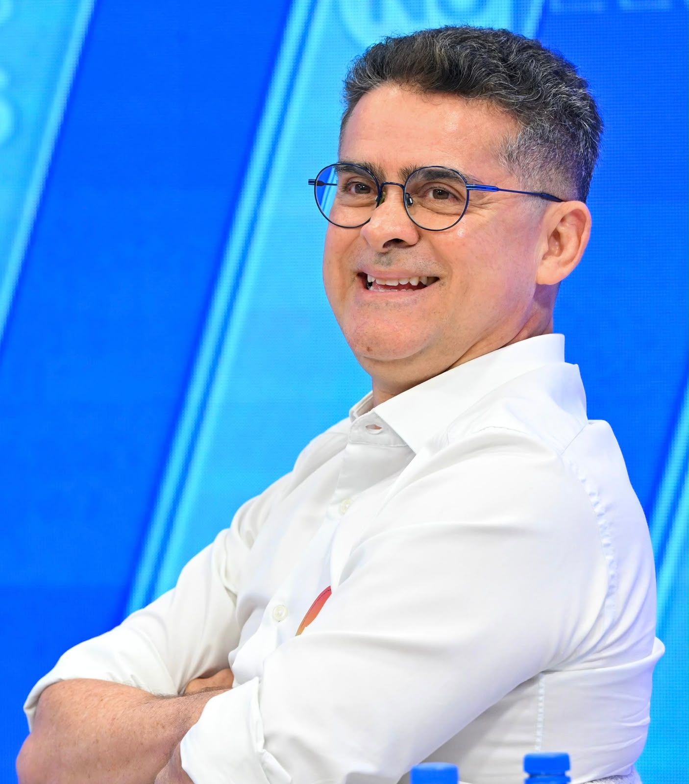 Vou levar o Bolsa Universidade para todo o  Amazonas”, afirma David em debate na TV Norte
