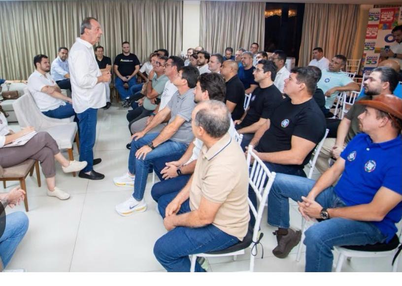 Omar Aziz recebe apoio de 37 vereadores de Manaus e amplia base política