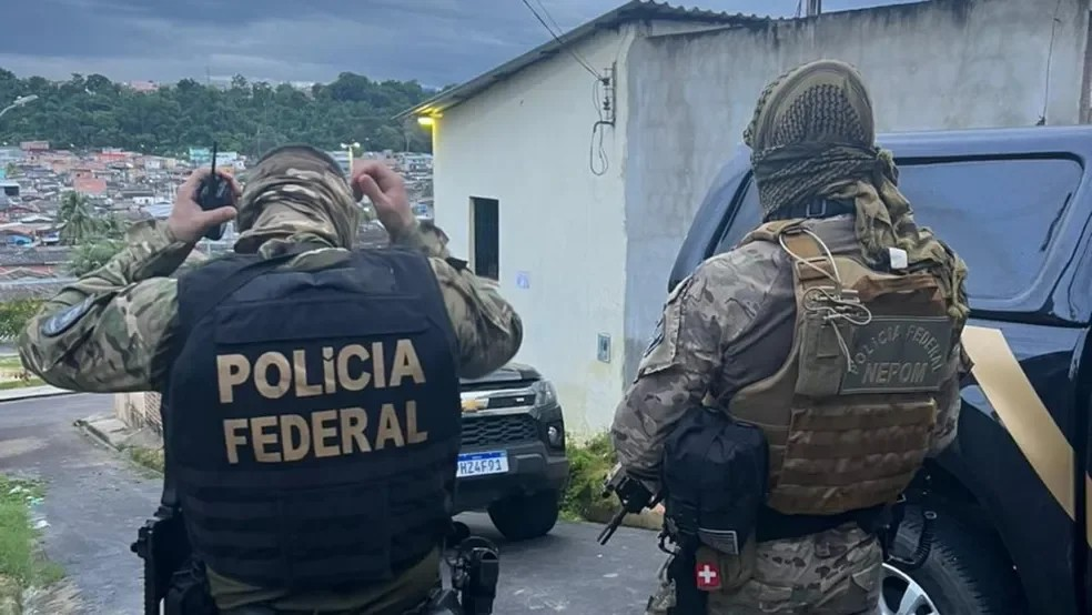 PF deflagra operação no AM contra grupo suspeito de transportar e financiar cocaína