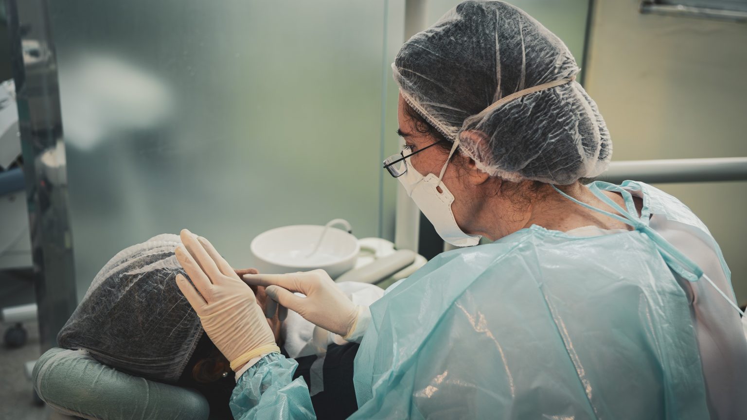 Prefeitura de Manaus oferece próteses em parceria com a UEA