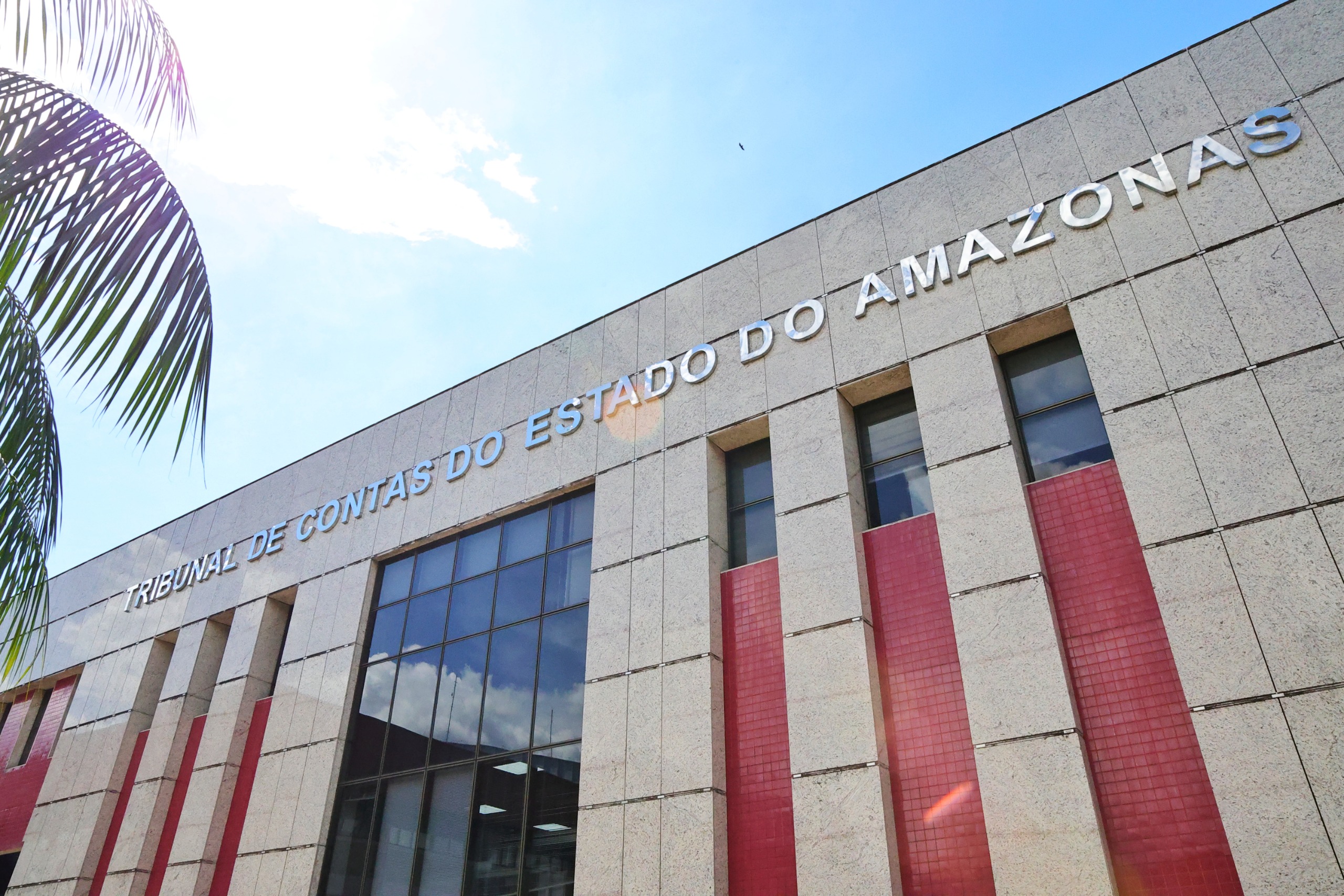 TCE-AM prorroga inscrições para Programa de Residência Jurídica e Contábil até 3 de julho