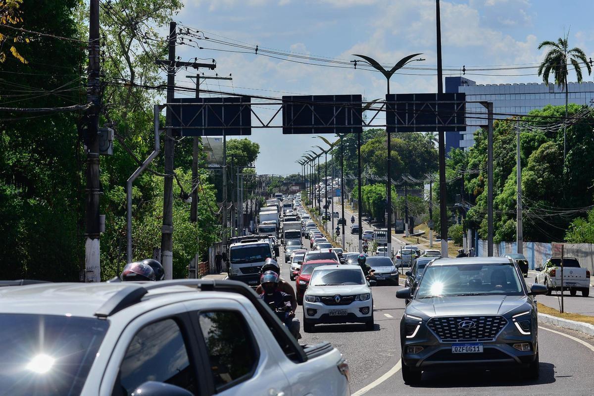 Manicoré atinge 42,7°C e Manaus registra máxima de 37,6°C