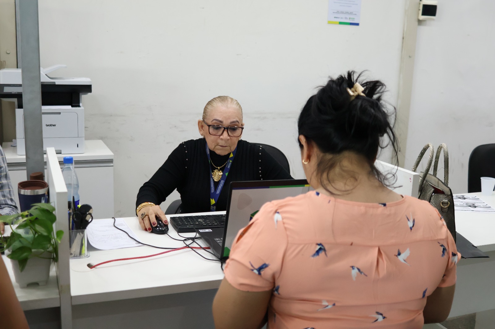 Oportunidade  462 vagas de emprego para esta segunda-feira  Sine Amazonas divulga