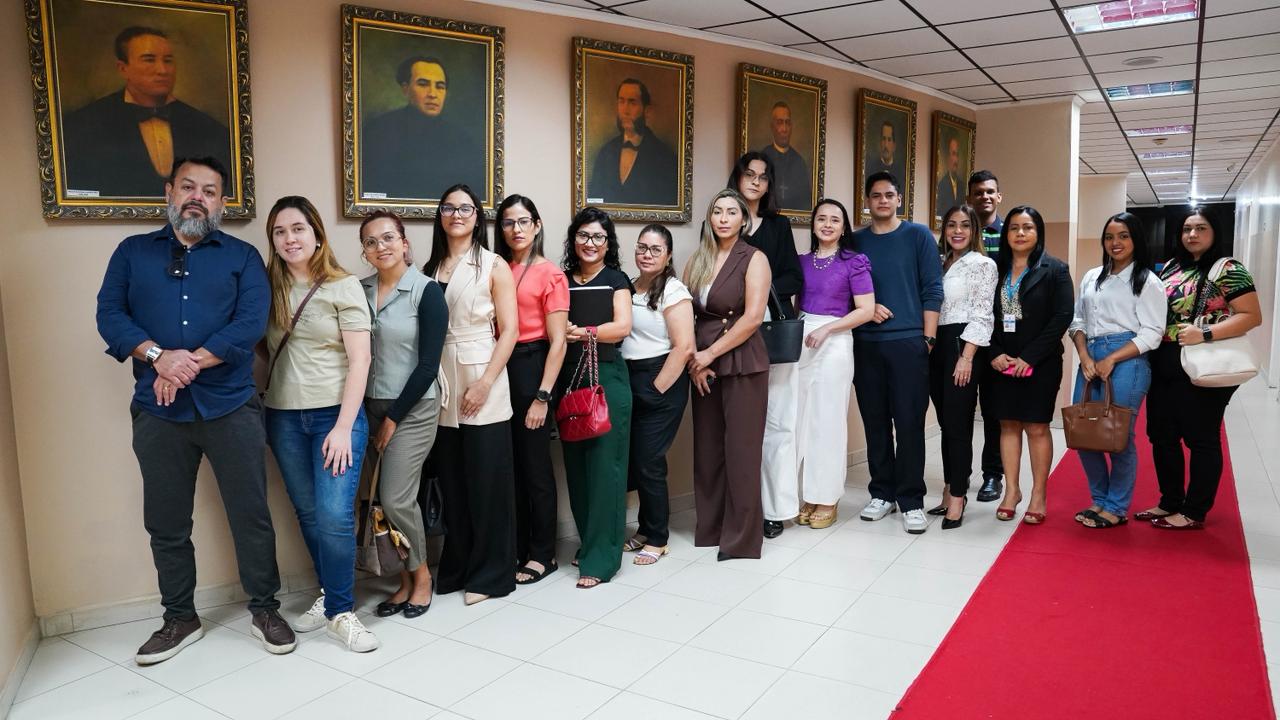 Câmara Municipal de Manaus fortalece aproximação da população por meio de visitas guiadas 